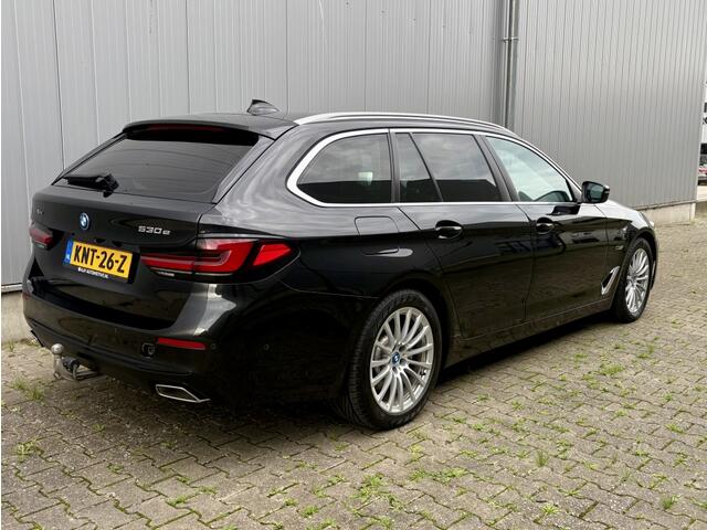 BMW 5-SERIE Touring 530e X-DRIVE HIGH EXECUTIVE / TREKHAAK / LEDER