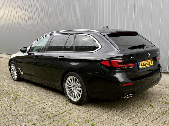 BMW 5-SERIE Touring 530e X-DRIVE HIGH EXECUTIVE / TREKHAAK / LEDER