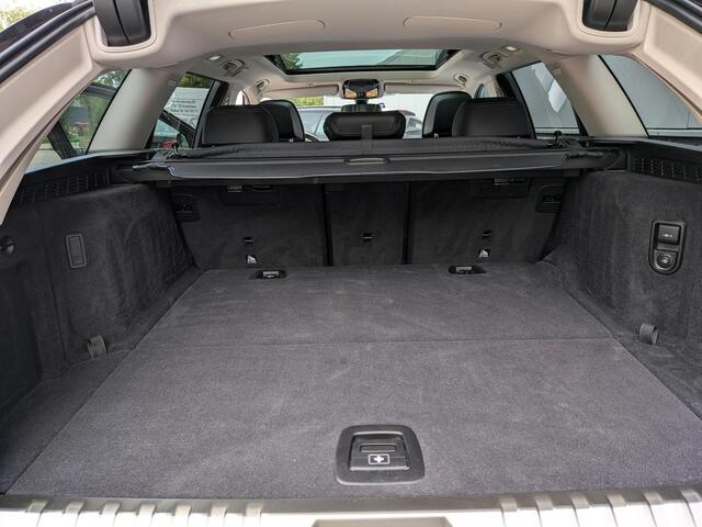 BMW 5-SERIE Touring 530e xDrive Business Edition Plus | Panorama | Trehaak | Laser | Ambient | Comfortzetels
