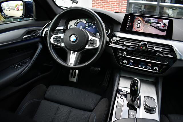 BMW 5-SERIE Touring 530i xDrive 252pk M-Sport Pano Nightv ACC HUD 20inch 360