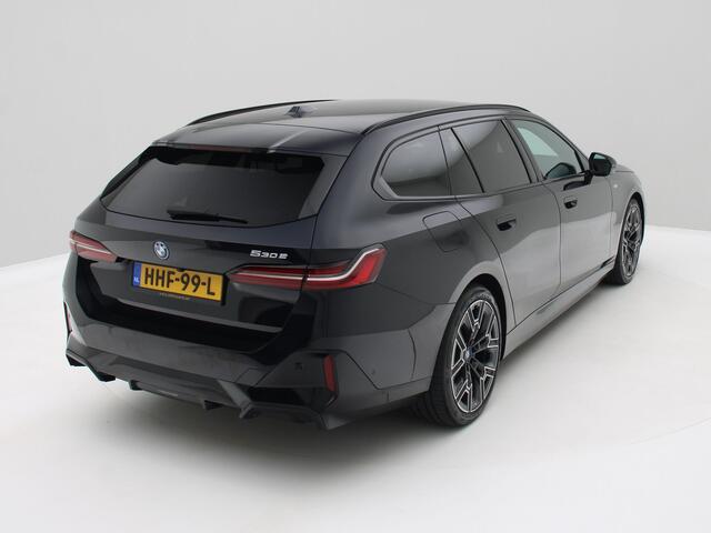 BMW 5-SERIE Touring 530e M Sport Edition / Trekhaak / Luxe! / Origineel NL