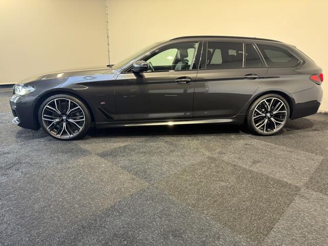 BMW 5-SERIE 520i Touring Full option | M Sportpakket | Carplay | Shadow line | Laser Led