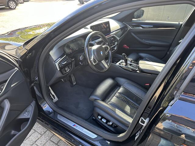 BMW 5-SERIE Touring 520i Business Edition Plus | Trekhaak elek. | Leder