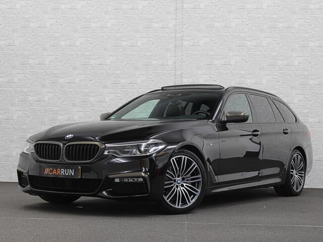 BMW 5-SERIE Touring 520i M-Sport Volledig Individual | Nappa | Comfortseats | Panodak | Trekhaak 2000kg | Adapt. Led | Luchtvering niveauregeling | Display Key | Camera | Memory | 19" | Nav. Proffesional | Alarm | NL-Auto | Dealer OH | NAP | Full Service - Rijklaarprijs.