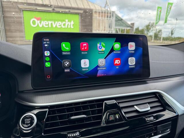 BMW 5-SERIE Touring 520i M-sport ? Pano ? Trekhaak ? Leder