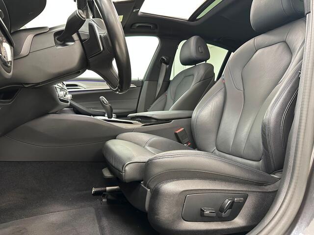 BMW 5-SERIE 530e xDrive M-Sport | Harman/Kardon | Schuif/kanteldak | Co-Pilot |