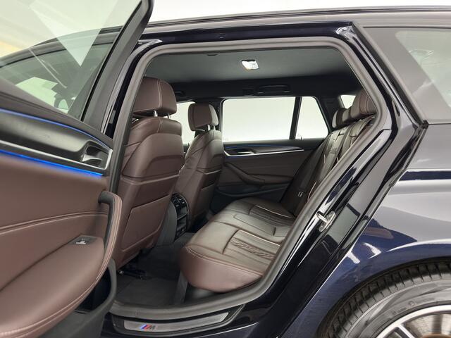 BMW 5-SERIE Touring 530e Business Edition Plus M-Sportpack (Plug-in) (INCL.BTW) *HEAD-UP | LEATHER | LASER-LED | ADAPTIVE-CRUISE | BLIND-SPOT | MEMORY-PACK | DIGI-COCKPIT | HIFI-SOUND | CAMERA | NAVI-FULLMAP | PRIVACY-GLASS | SHIFT-PADDLES | AMBIENT-LIGHT | 18