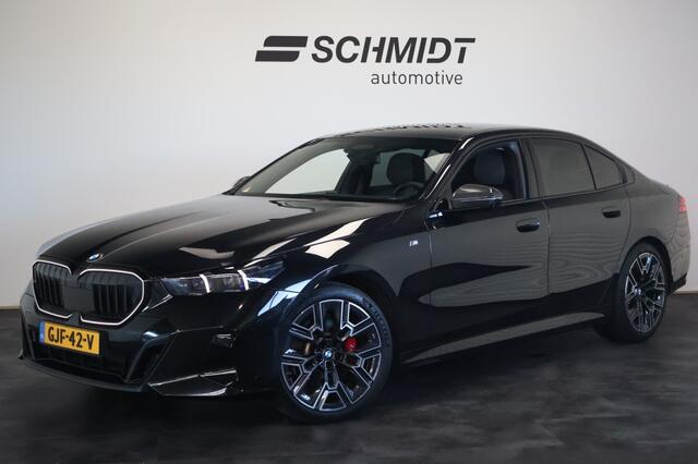 BMW 5-SERIE 520i | M-Sport Pro | Panorama | H&K | Trekhaak | Carbon