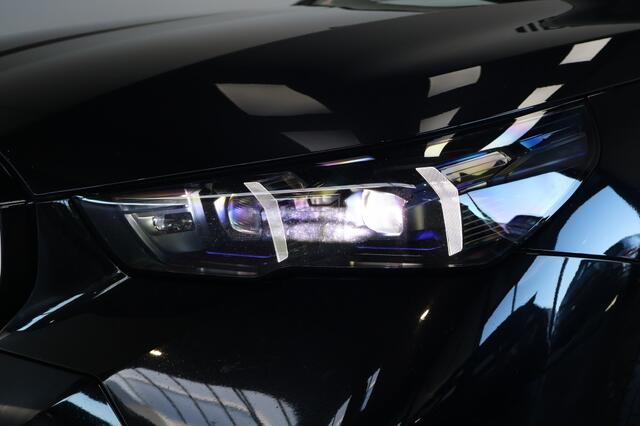 BMW 5-SERIE 520i | M-Sport Pro | Panorama | H&K | Trekhaak | Carbon