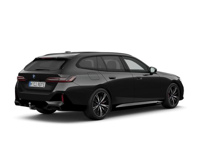 BMW 5-SERIE Touring 530e | SoH 100% | M Sportpaket Pro | Bowers & Wilkins | Pano | Trekhaak