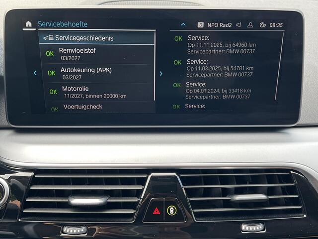 BMW 5-SERIE Touring 530e Business Edition Plus / Dealer Onderhouden / Head- Up Display / Stoelverwarming / Achteruitrijcamera / 1.700 kg trekgewicht / Navigatie / Apple Carplay & Android Auto / Climate Control / 18"LM Velgen /