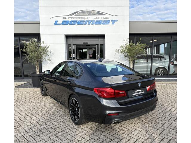 BMW 5-SERIE 520i M-sport | Trekhaak | Elec. stoelen | Sophistograu