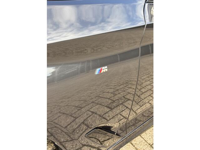 BMW 5-SERIE 520i M-sport | Trekhaak | Elec. stoelen | Sophistograu