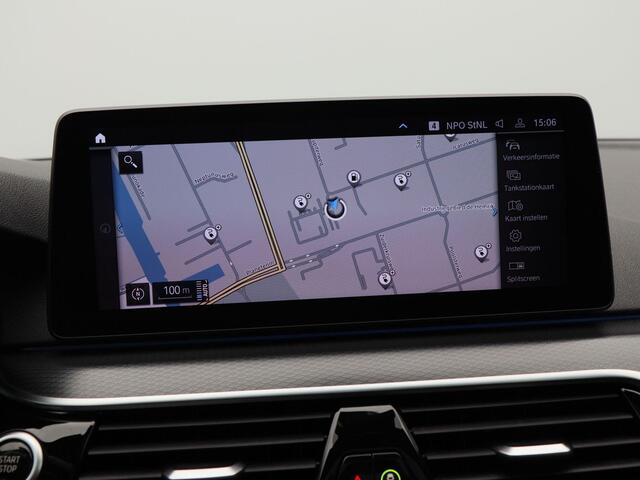 BMW 5-SERIE 530e Business Edition Plus 292 Pk | M-Pakket | Virtual Cockpit | Schuif-kanteldak | Adaptive Cruise | Sportstoelen | LED | 21 Inch