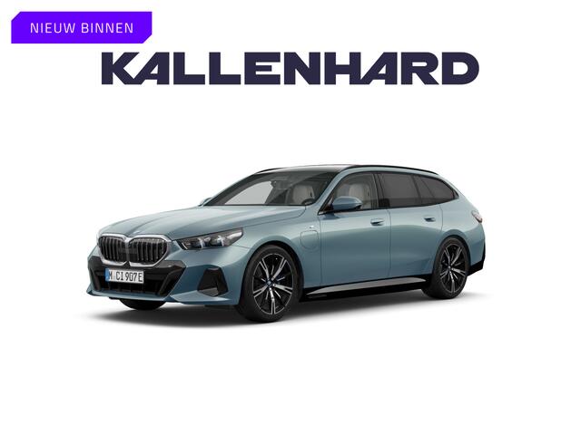 BMW 5-SERIE Touring 530e M-Sport - Pano - Trekhaak - ACC - Head-up - Harman Kardon