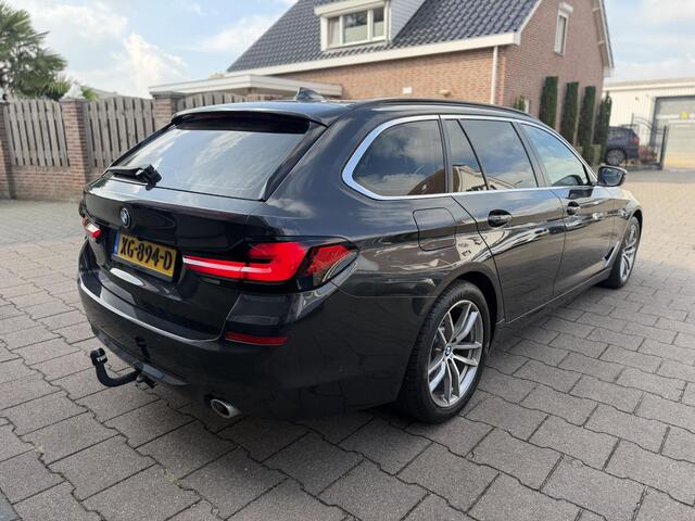 BMW 5-SERIE Touring 520i Executive Leder|ShadowLine|LCI Achterlichten
