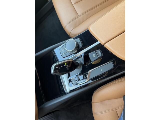 BMW 5-SERIE Touring 520i Executive Leder|ShadowLine|LCI Achterlichten
