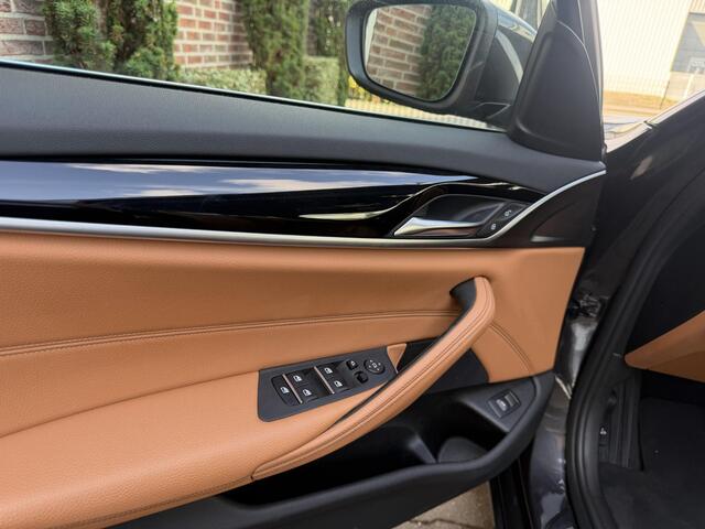 BMW 5-SERIE Touring 520i Executive Leder|ShadowLine|LCI Achterlichten