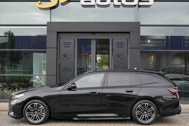 BMW 5-SERIE Touring 550e 490pk M-sport xDrive Panoramadak *BTW* Bowers&Wilkins Trekhaak Head-up M-perfomance look