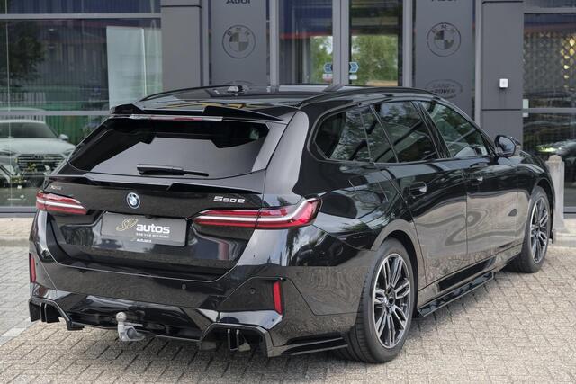 BMW 5-SERIE Touring 550e 490pk M-sport xDrive Panoramadak *BTW* Bowers&Wilkins Trekhaak Head-up M-perfomance look