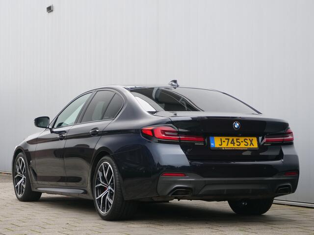 BMW 5-SERIE 520i High Executive Edition 184 Pk Automaat M-pakket / Navi / DAB / Apple Carplay / Leer