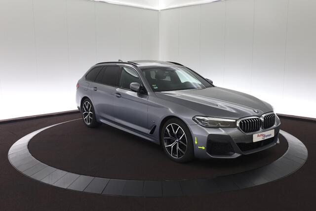 BMW 5-SERIE Touring 520d 190pk -M Sport / Pano / Shadow Line-