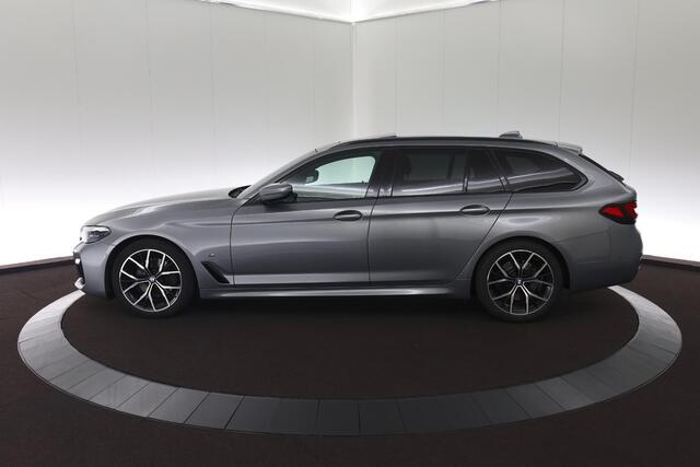 BMW 5-SERIE Touring 520d 190pk -M Sport / Pano / Shadow Line-