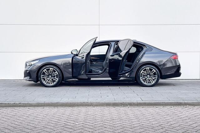 BMW 5-SERIE Sedan 530e M Sport Edition | Huisselectie