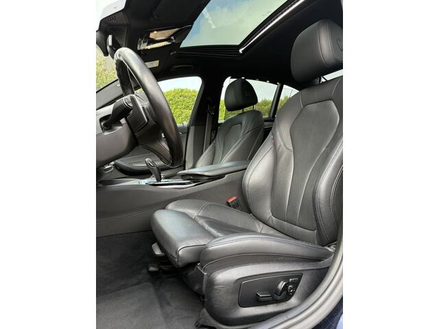 BMW 5-SERIE 530e M-Sport Vol! | Pano | Soft Close | Head-Up | Service contract |