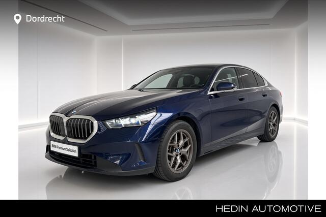 BMW 5-SERIE 520i Sedan | Nieuw Model | Personal CoPilot | Elek. Klep | Stoelverwarming |