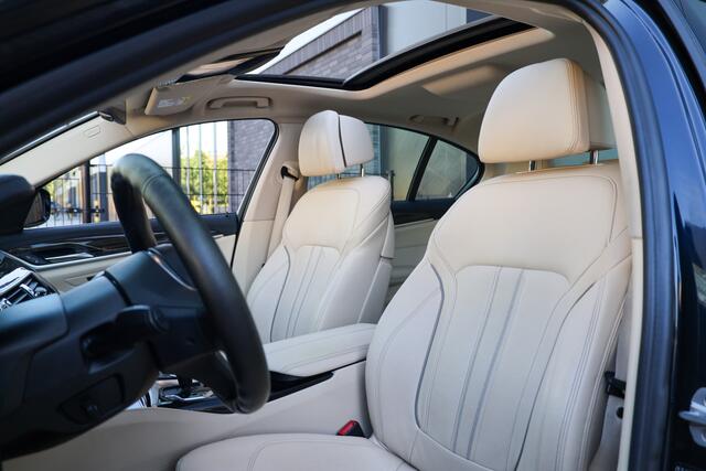 BMW 5-SERIE 540i xDrive High Executive | NAP! | DEALER.OND | SCHUIF/KANTEL | STOELVERWARMING | CAMERA |