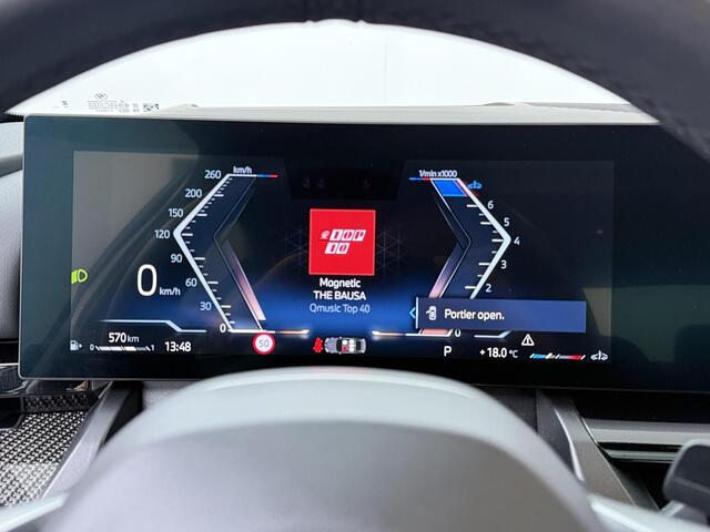BMW 5-SERIE 520i M Sport Pro | Glazen Panoramadak | Trekhaak Elektrisch | Stuur- en Stoelverwarming voor en achter | Harman Kardon | Driving Assistant Professional | Head-Up Display |