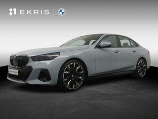 BMW 5-SERIE 520i M Sport Pro | Glazen Panoramadak |