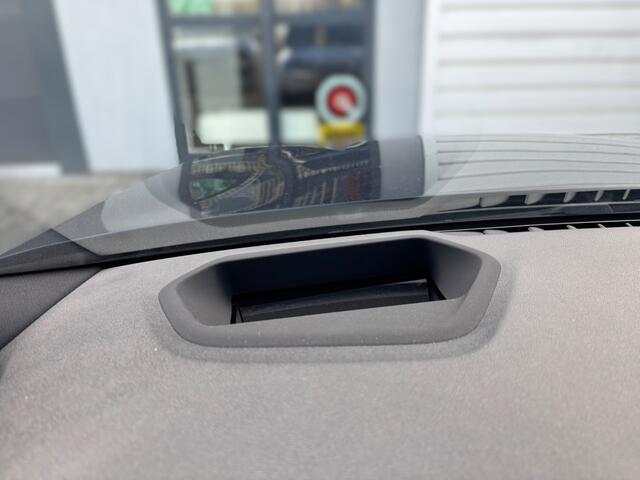 BMW 5-SERIE Touring 530e xDrive Business Edition Plus M Sport | Panoramadak | Stoelverwarming | Stuurverwarming | M Sport Remmen | Keyless | Elektrische Stoelen | Ambiance Verlichting | Laser LED | Adaptive Cruise Control | Driving Assistant Professiona
