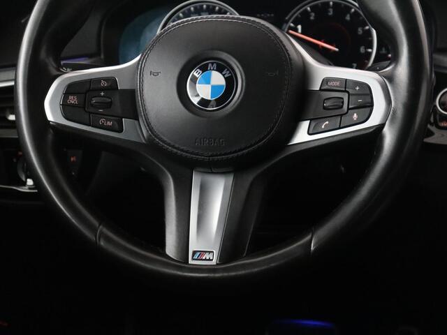 BMW 5-SERIE 530i xDrive High Executive | M Sport | LED | Stoelverwarming | Schuif/-kanteldak | Stoelventilatie | 360 Camera | Harman Kardon Sound |
