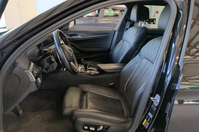 BMW 5-SERIE Touring 530e xDrive M-Sport Pro Pano Trekh ACC HUD H/K Massage+Koel 4WS DDC