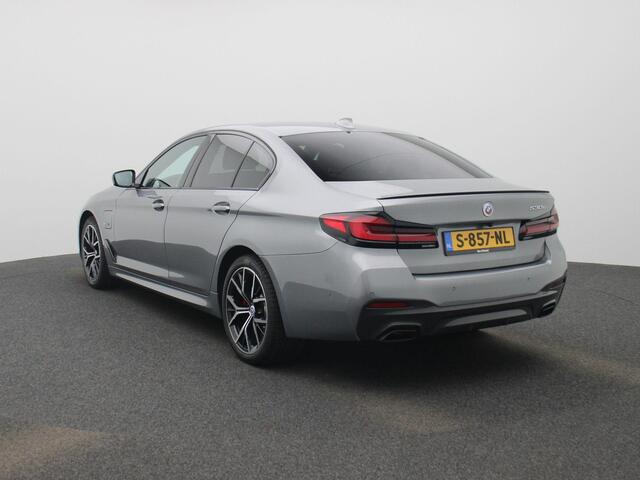 BMW 5-SERIE 530e Business Edition Plus 292PK | M Sport Pro | Laser koplampen | Wegklapbare Trekhaak | Comfortstoelen