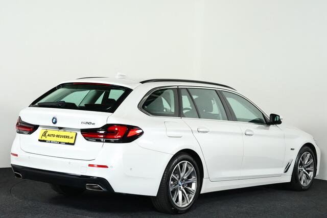 BMW 5-SERIE Touring 530e xDrive Business Edition Plus Navi / Cruise / HUD / Panorama / Carplay – foto 2