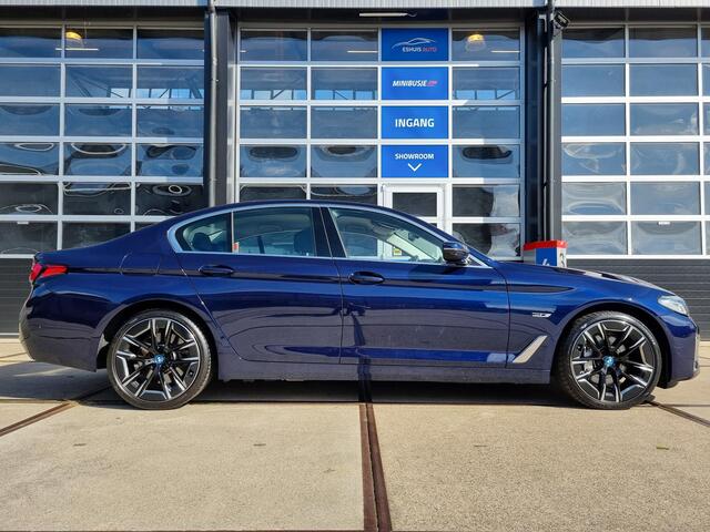 BMW 5-SERIE 545e xDrive 394pk. / Individual Tansanitblau / Laser / 20 inch / Comfortstoelen / ACC / Luxury Line – foto 4