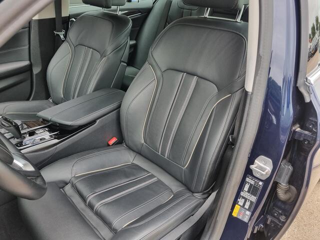 BMW 5-SERIE 545e xDrive 394pk. / Individual Tansanitblau / Laser / 20 inch / Comfortstoelen / ACC / Luxury Line – foto 9