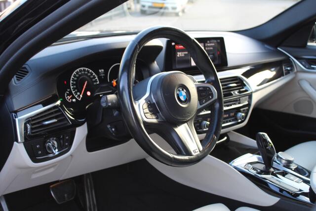 BMW 5-SERIE Touring 540i xDrive High Executive M-Sport | Vol opties! | 2e eigenaar
