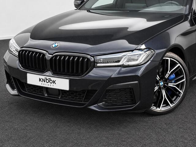 BMW 5-SERIE Touring 530d High Executive M Sport Pakket Automaat / Live Cockpit Professional / Head-Up Display / Panoramadak / Laser / Adaptieve Cruise Control / Stoelverwarming / HiFi / 20 Inch / Sportstoelen voor / DAB – foto 2