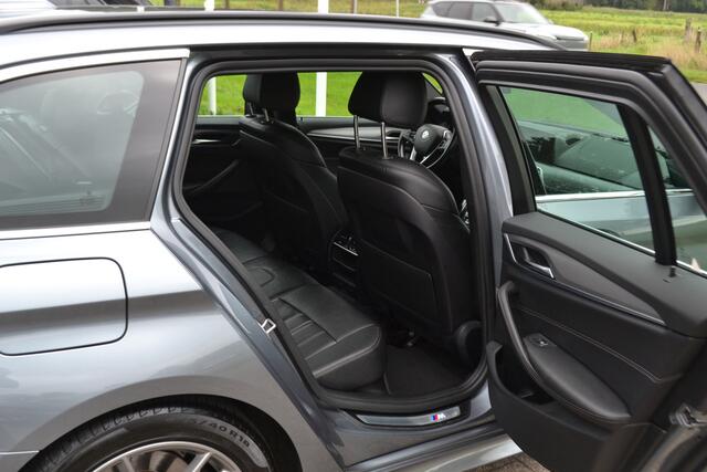 BMW 5-SERIE Touring 520i M Sportpakket | NL Auto | Stoelverst el geheug. | Stoelverw. | Trekhaak 2000kg |