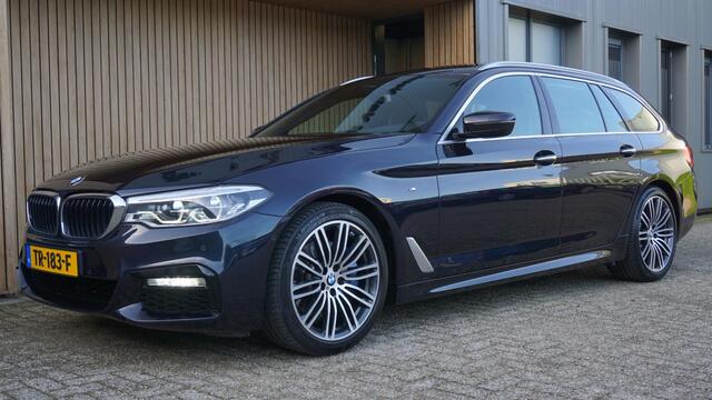 BMW 5-SERIE Touring 530i 252pk M-Sport High Executive Pano.Dak Nappa-Leder Adap-LED 19inch LM Virtual Cockpit HUD *NL auto*