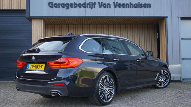 BMW 5-SERIE Touring 530i 252pk M-Sport High Executive Pano.Dak Nappa-Leder Adap-LED 19inch LM Virtual Cockpit HUD *NL auto*