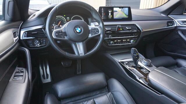 BMW 5-SERIE Touring 530i 252pk M-Sport High Executive Pano.Dak Nappa-Leder Adap-LED 19inch LM Virtual Cockpit HUD *NL auto*
