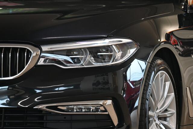 BMW 5-SERIE 540i xDrive High Executive