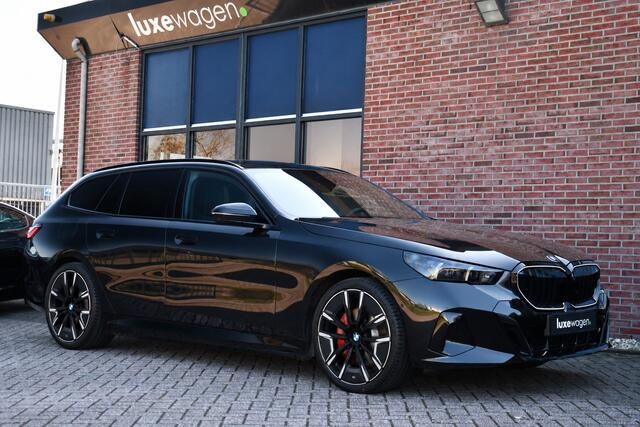 BMW 5-SERIE Touring 530e xDrive M-Sport Pro Pano Trekh 360 HUD H/K 20inch
