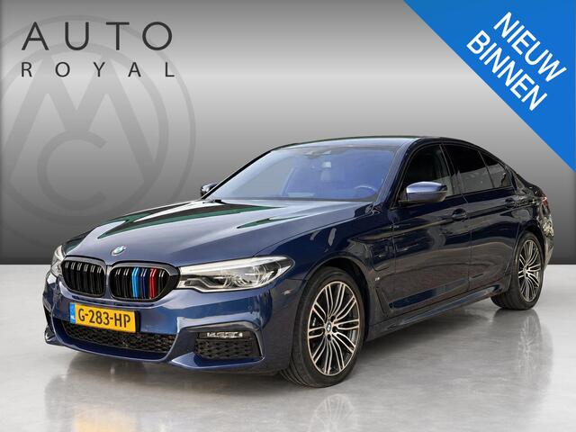 BMW 5-SERIE 530e xDrive iPerformance High Executive | SFEER VERLICHTING | HARMAN/KARDON | DODEHOEK DETECTIE | CAMERA | LEDER | ELEKT STOELEN MET MEMORY | KEYLESS ENTRY/GO | NAVIGATIE | LASER KOPLAMPEN | STOEL VERWARMING |