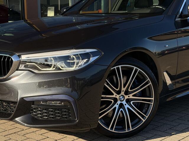 BMW 5-SERIE 540i xDrive M-Sport | Harman Kardon | ACC |Schuif/Kanteldak | Memory | Stoel/Stuurverwarming | Sfeerverlichting | Achteruitrijcamera | HUD |